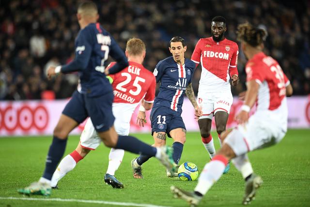 热议女足0-8英格兰：换帅至今到底练了啥；选材是否该大型化（女足0-8英格兰惹热议：换帅收效几何？选材是否应走高大型路线）