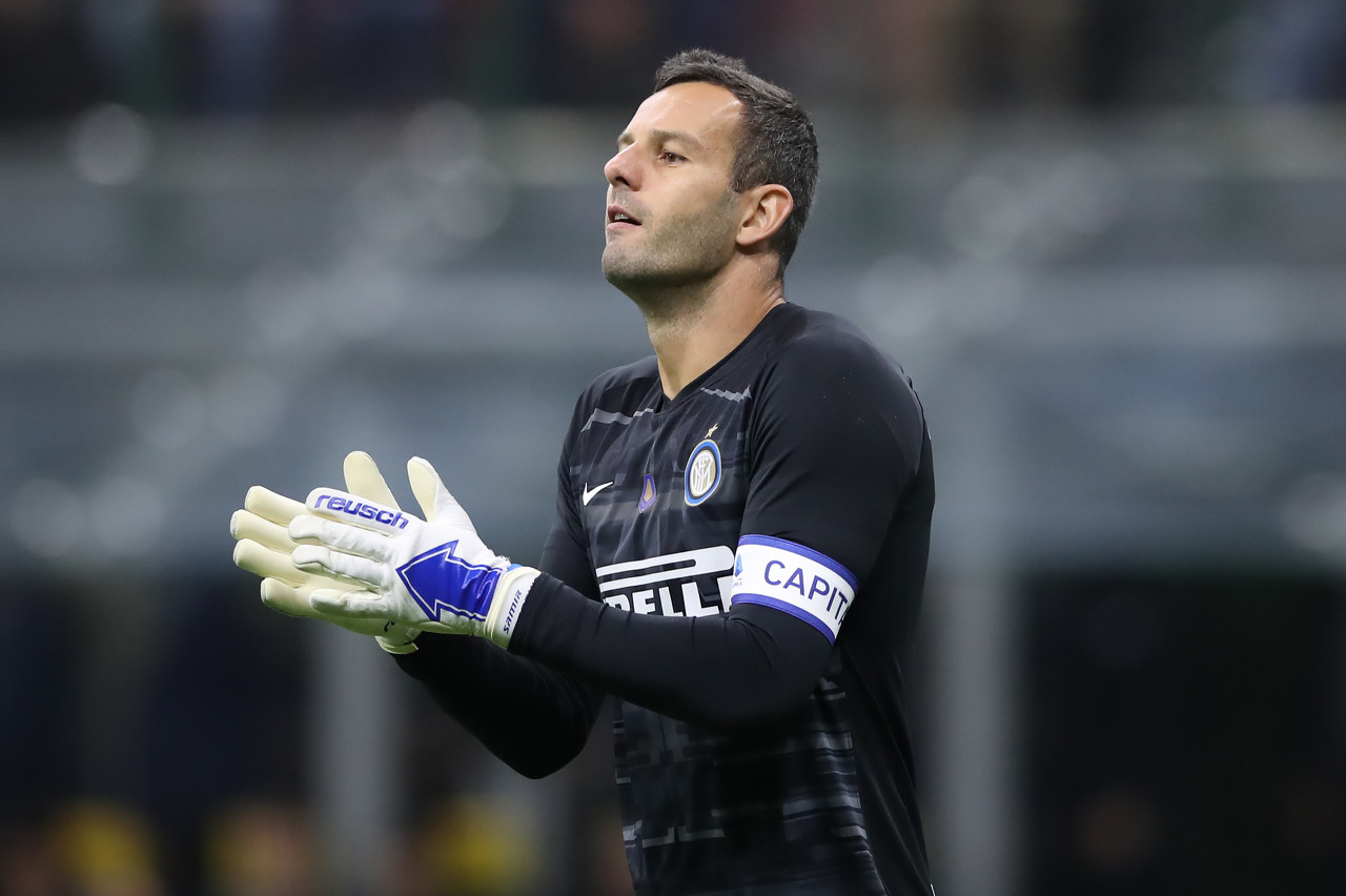 帕尔梅拉斯主帅：我深受这里球迷爱戴，需要球员团结一致（帕尔梅拉斯主帅：获球迷深情支持，盼球员齐心协力）