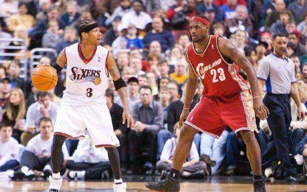 手感火热！狄龙半场10中7得到19分2篮板1助攻（状态爆棚！狄龙半场10投7中砍下19分2板1助）